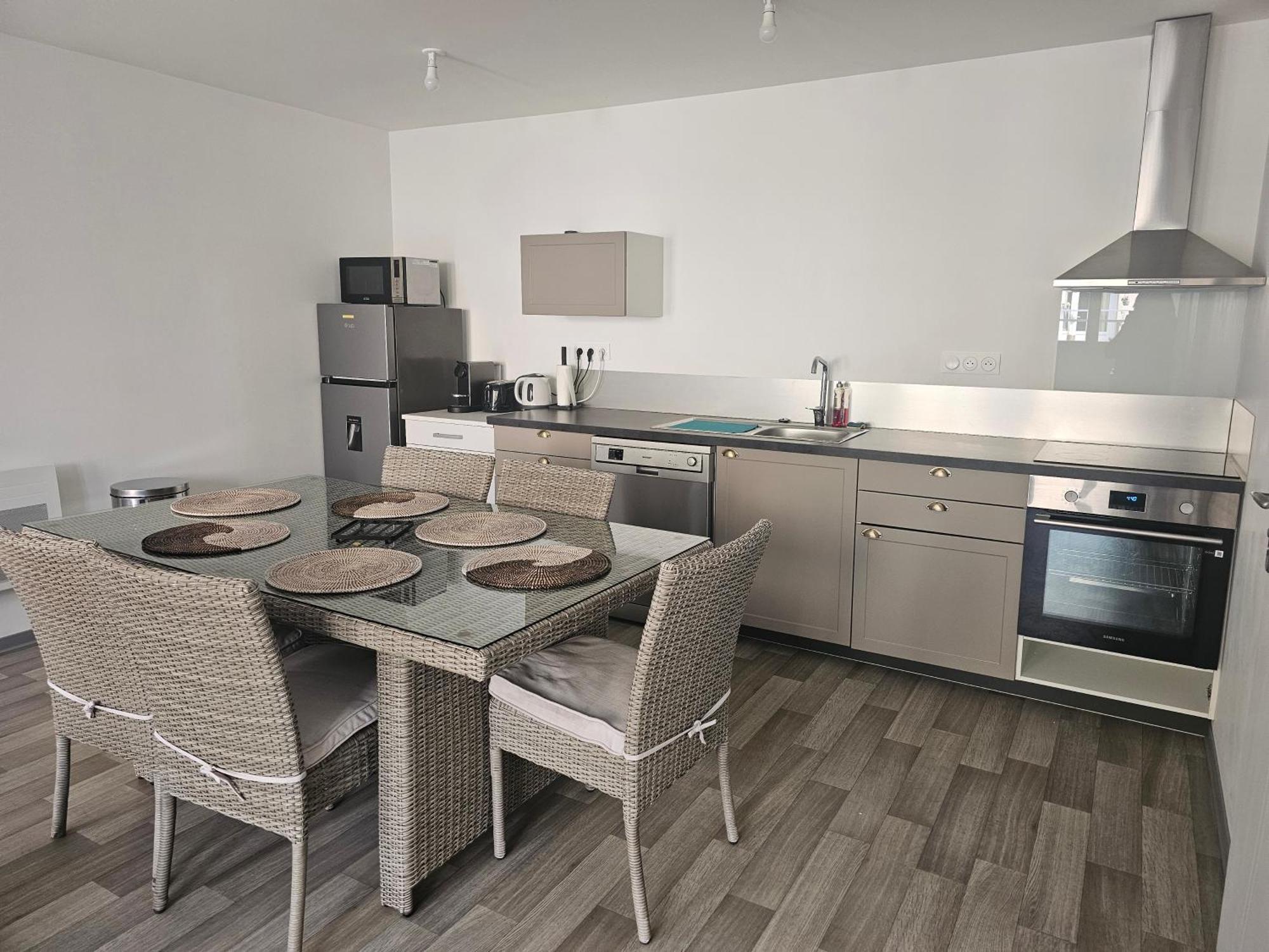 Logement Centre Ville Maurs Luaran gambar